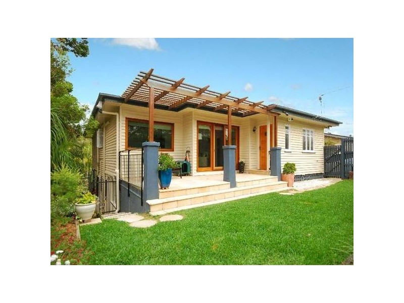 35 Harwood Street, Bardon QLD 4065