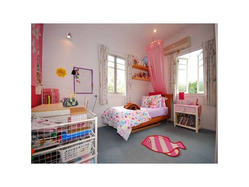 35 Harwood Street, Bardon QLD 4065