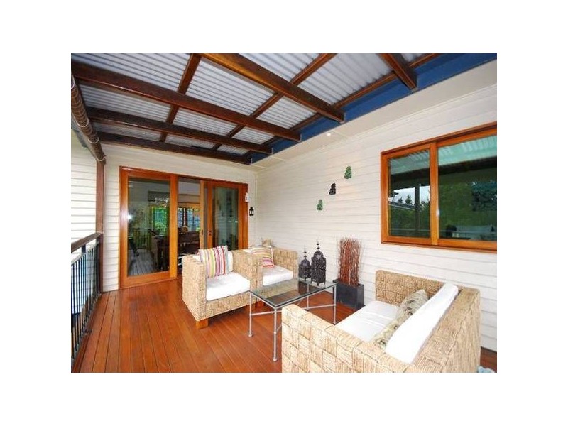 35 Harwood Street, Bardon QLD 4065