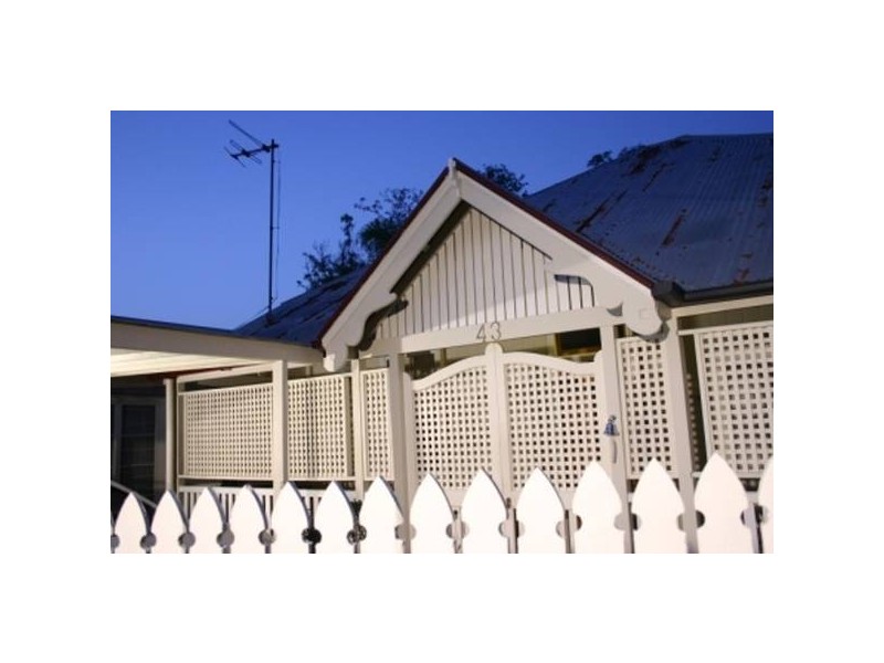 43 Arthur Terrace, Red Hill QLD 4059