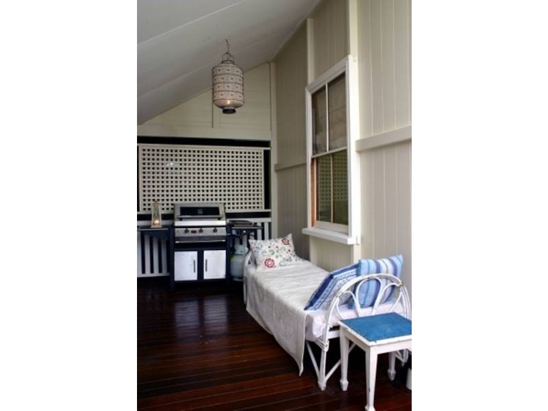 43 Arthur Terrace, Red Hill QLD 4059