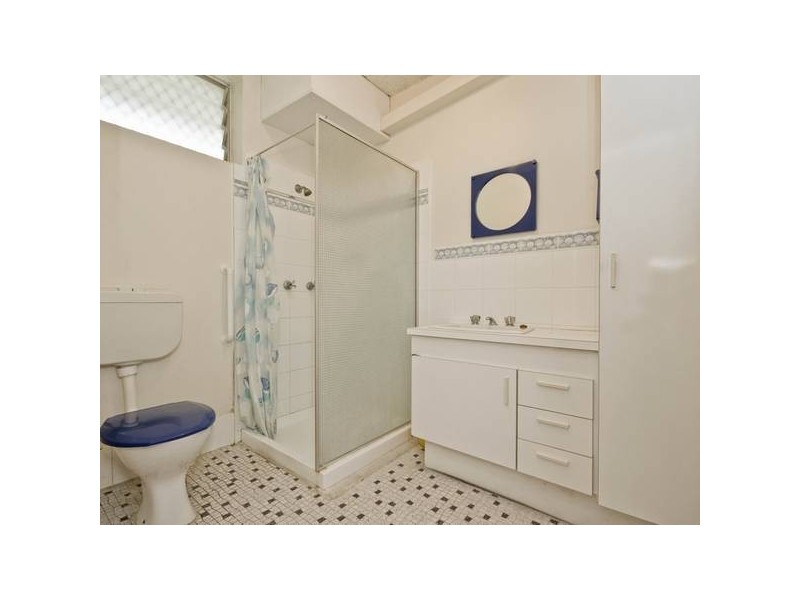 4/24 Weston Street, Coorparoo QLD 4151