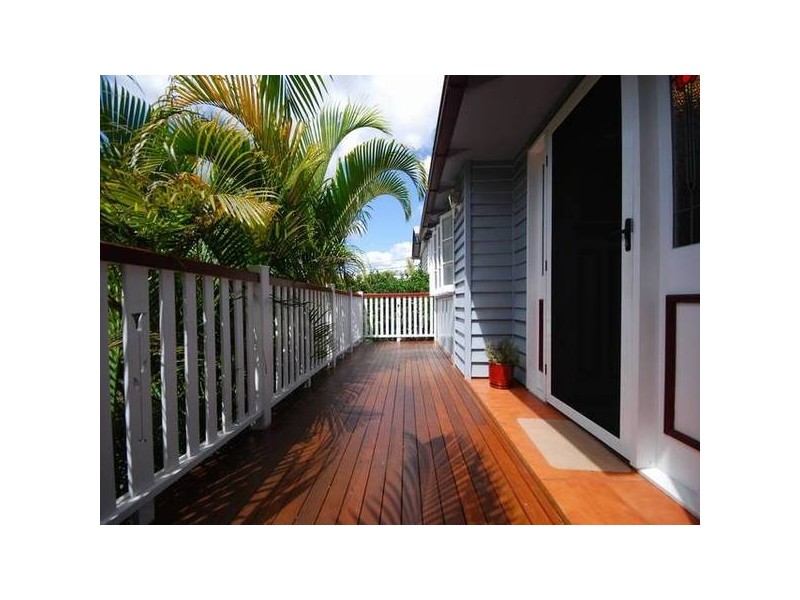 93 Miskin Street, Toowong QLD 4066