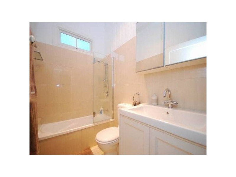 85 Khartoum Street, Gordon Park QLD 4031