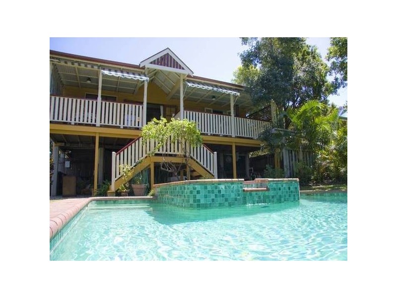 35 Foster Street, Newmarket QLD 4051