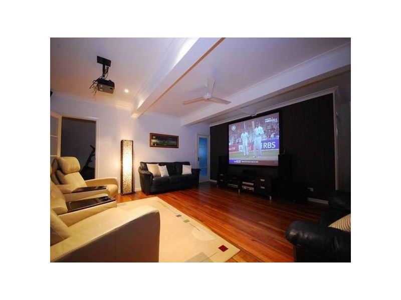 214 Acacia Drive, Ashgrove QLD 4060