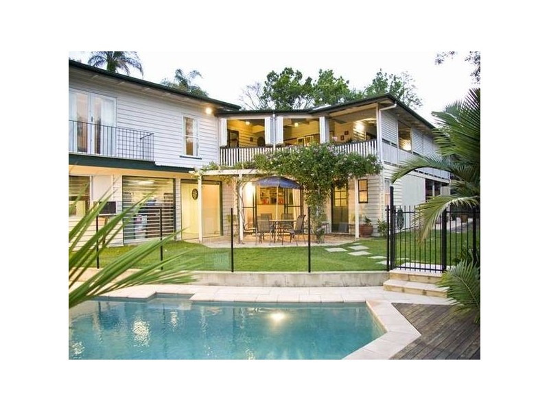 15 Belmont Crescent, Paddington QLD 4064