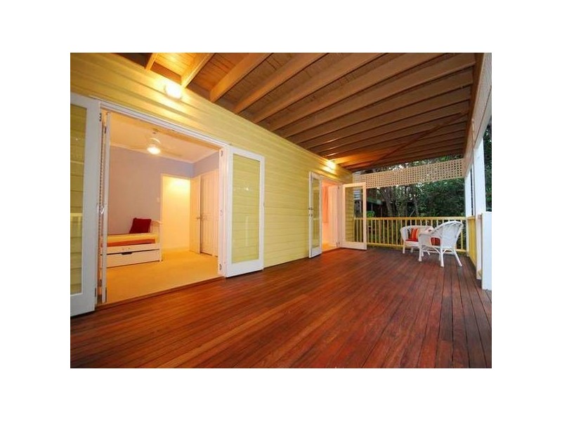 11 Colorado Avenue, Bardon QLD 4065