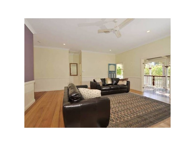 34 Cairns Street, Red Hill QLD 4059