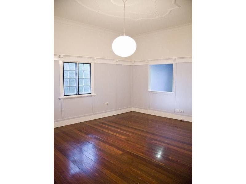 21 First Street, Camp Hill QLD 4152