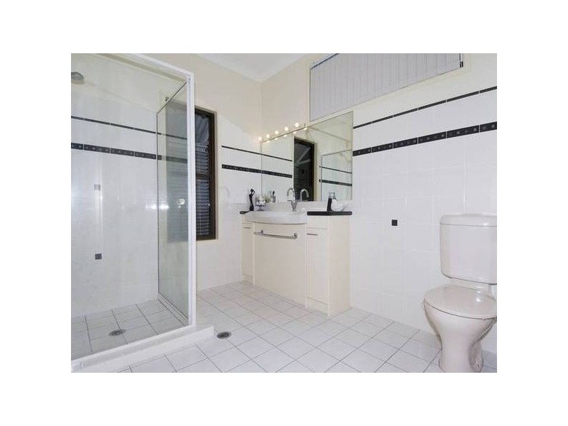 110 Stuartholme Road, Bardon QLD 4065