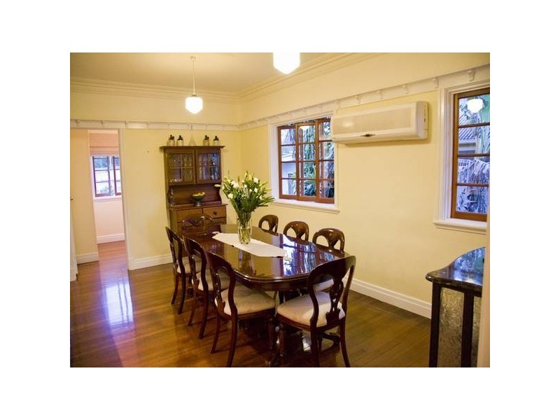 30 Toomba Ave, Ashgrove QLD 4060