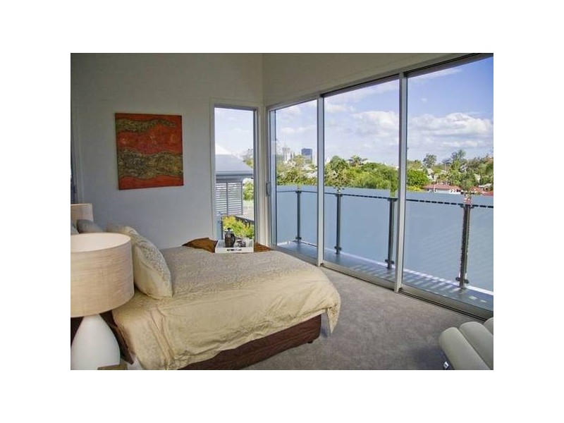 94 Guthrie St, Paddington QLD 4064