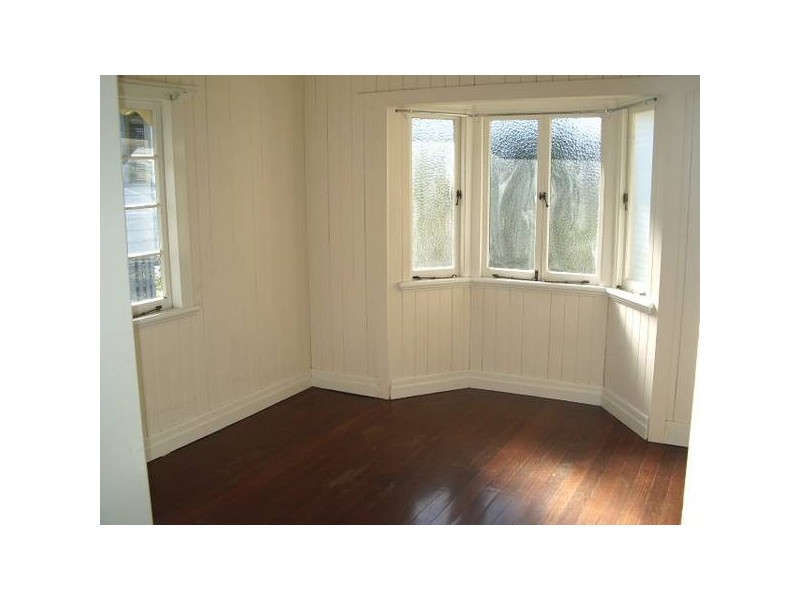 23 McLean Parade, Ashgrove QLD 4060