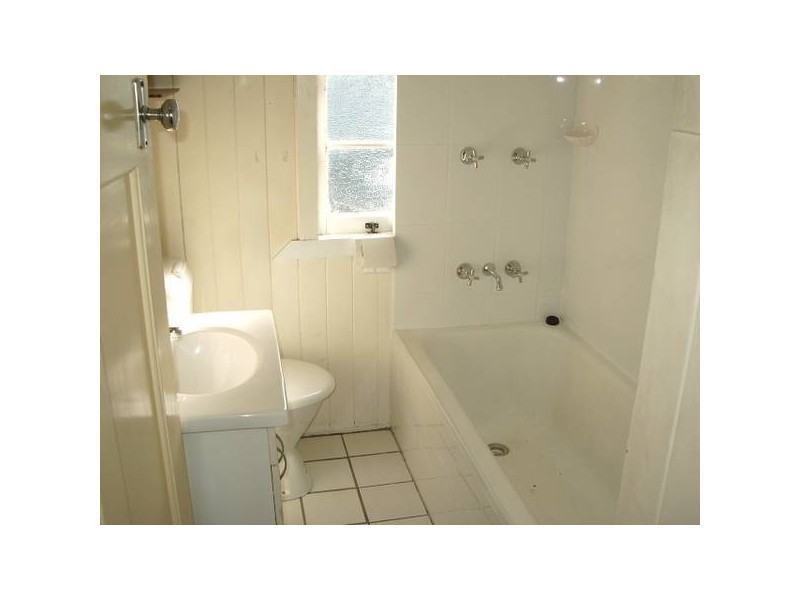 23 McLean Parade, Ashgrove QLD 4060