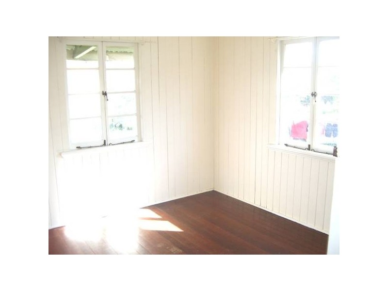 23 McLean Parade, Ashgrove QLD 4060