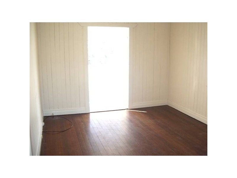 23 McLean Parade, Ashgrove QLD 4060