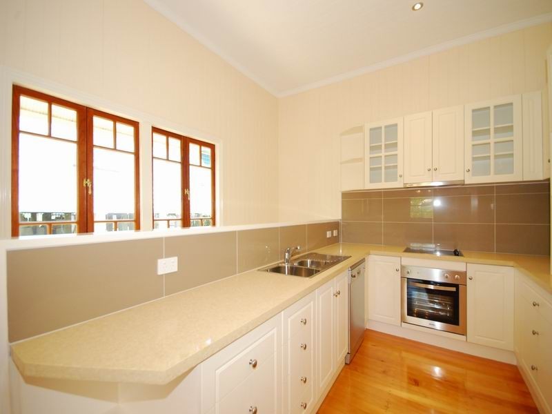 37 Dorrington Drive, Ashgrove QLD 4060