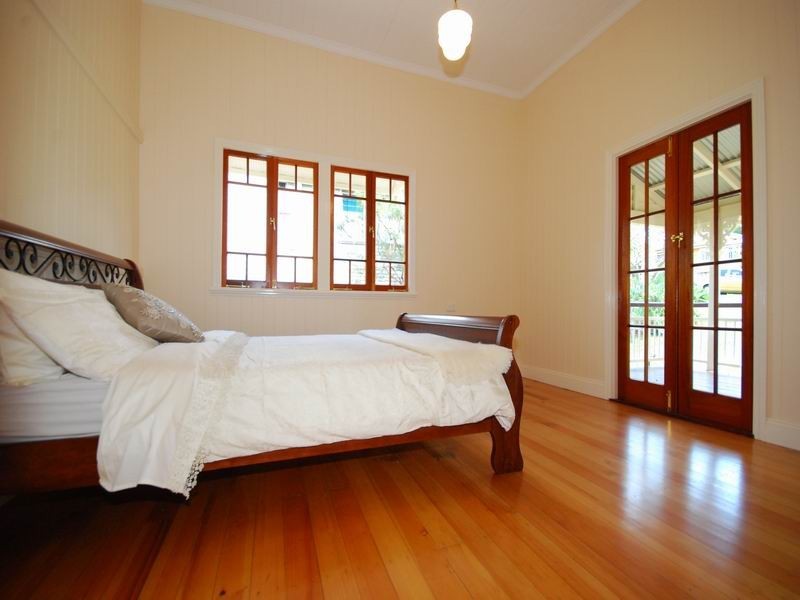 37 Dorrington Drive, Ashgrove QLD 4060