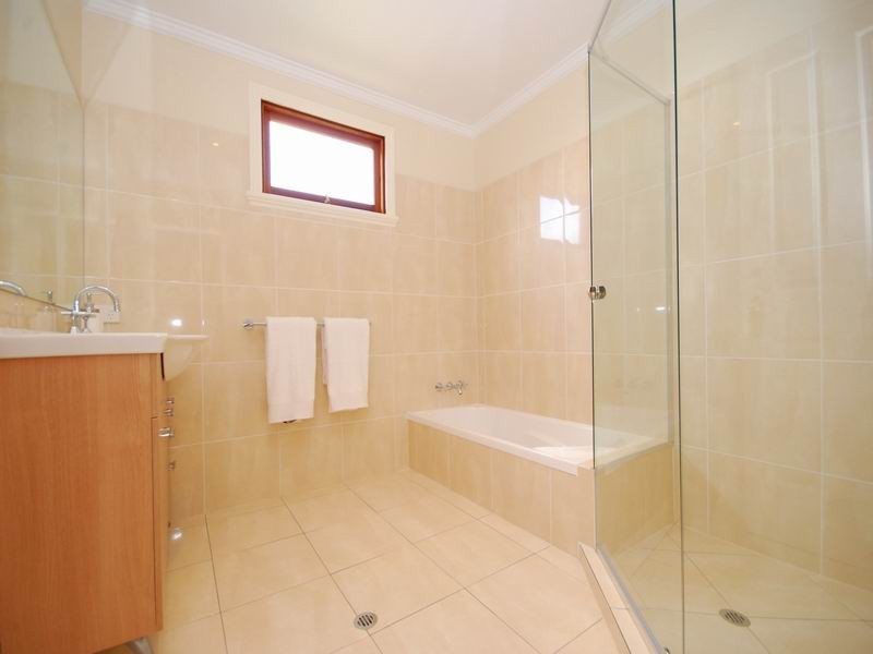 37 Dorrington Drive, Ashgrove QLD 4060