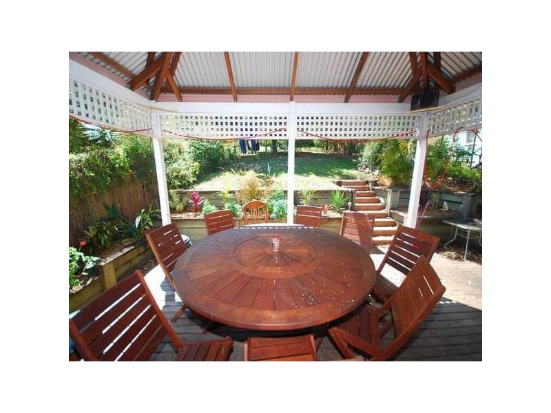 14 Cook Street, Red Hill QLD 4059