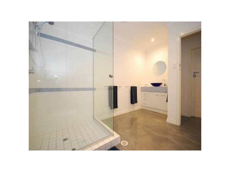 3 Thomas Street, Auchenflower QLD 4066