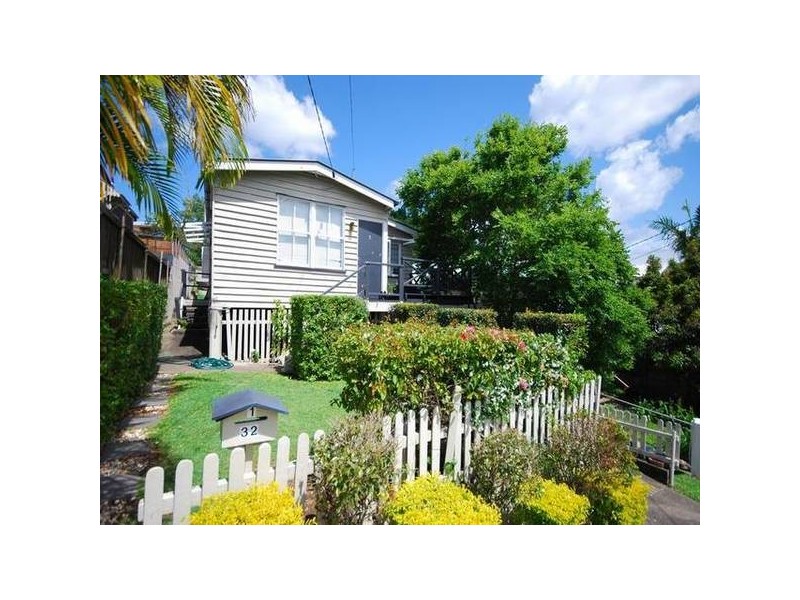 32 Addison Street, Red Hill QLD 4059