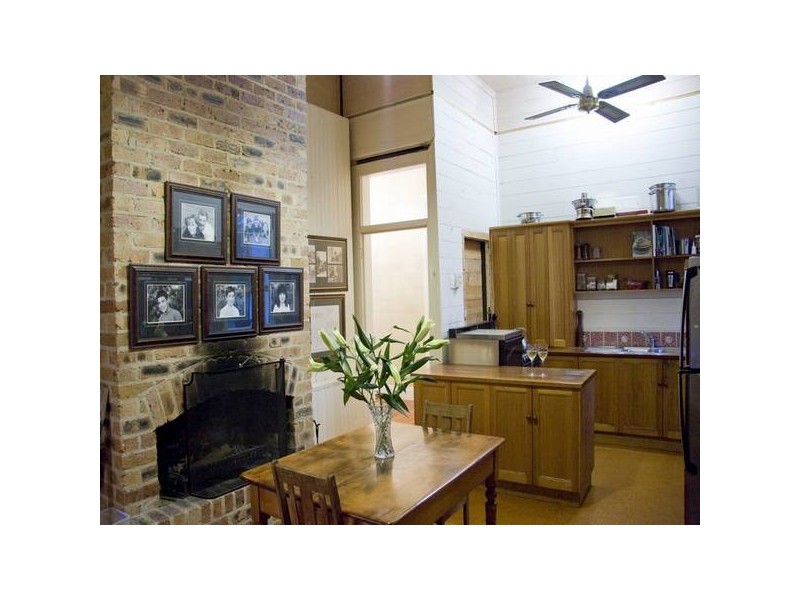 15 Moonya Street, Bardon QLD 4065