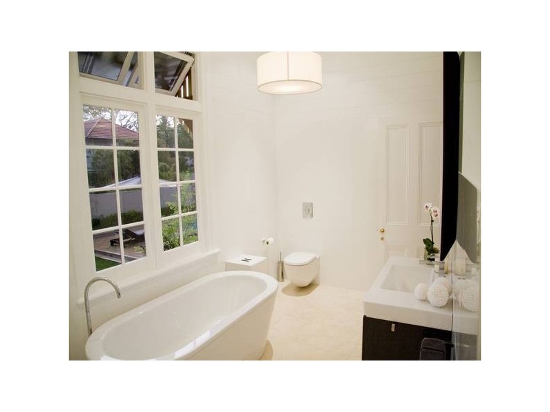 15 Moonya Street, Bardon QLD 4065