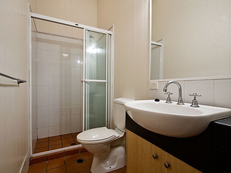 16 Fullerton Street, Red Hill QLD 4059