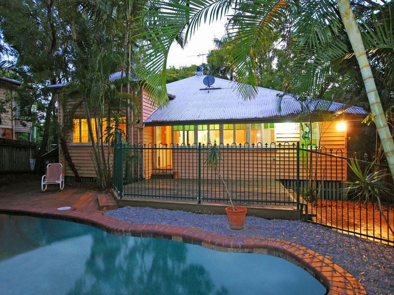 8 Moreton Street, Paddington QLD 4064