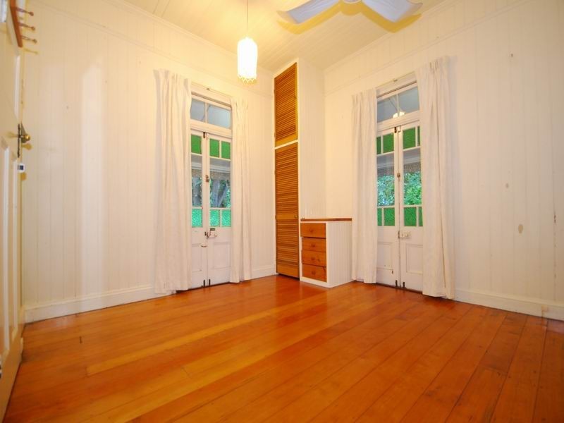 8 Moreton Street, Paddington QLD 4064