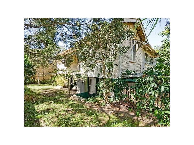 38 Guildford Street, Kelvin Grove QLD 4059