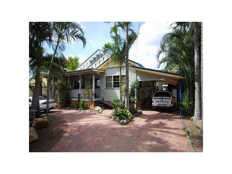 19 Melbourne Avenue, Camp Hill QLD 4152