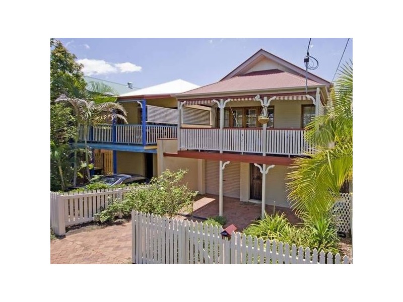11 Horsburgh Street, Kelvin Grove QLD 4059