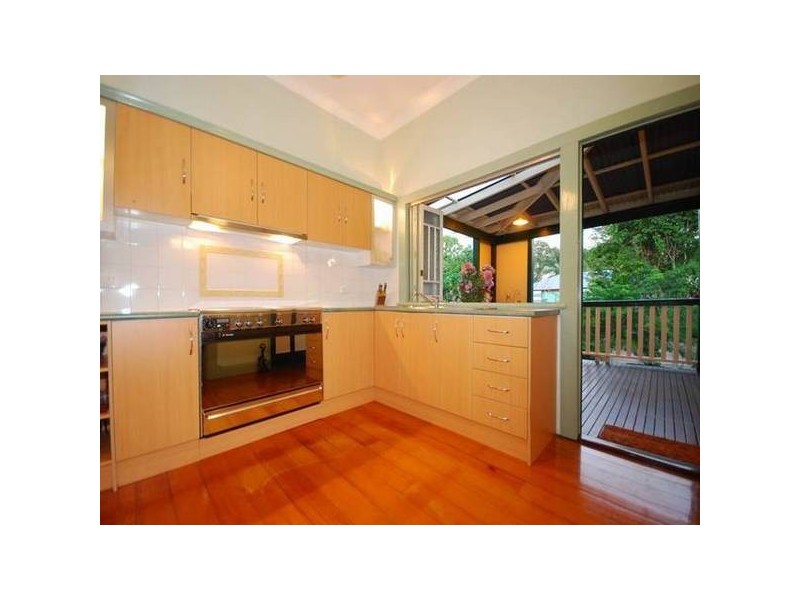 58 Frederick Street, Annerley QLD 4103