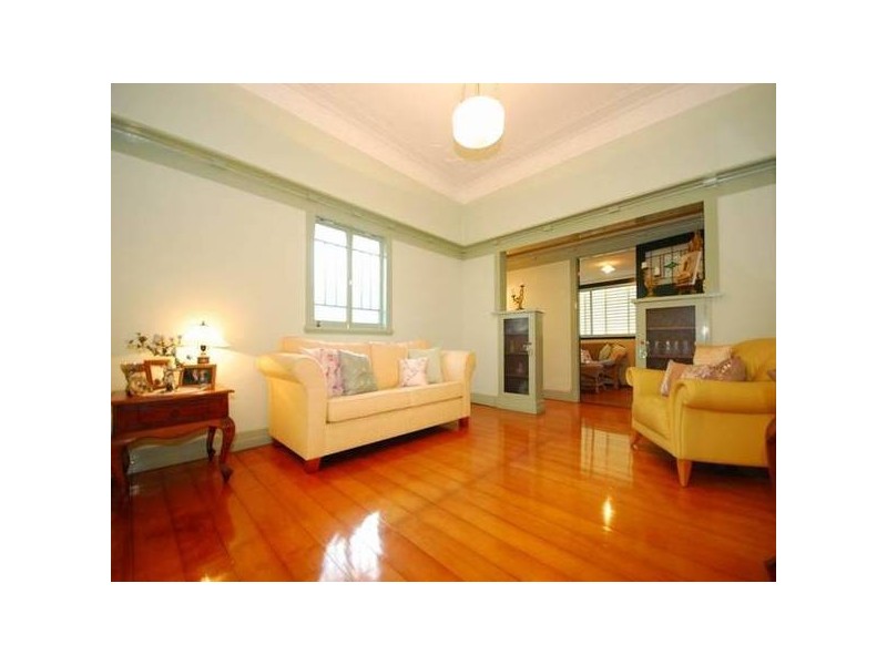 58 Frederick Street, Annerley QLD 4103