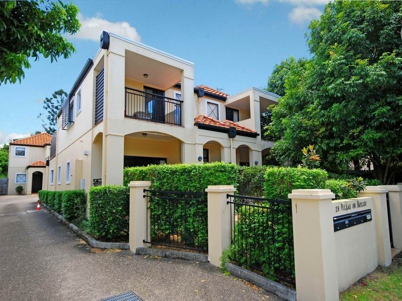 1/28 Bayliss Street, Toowong QLD 4066