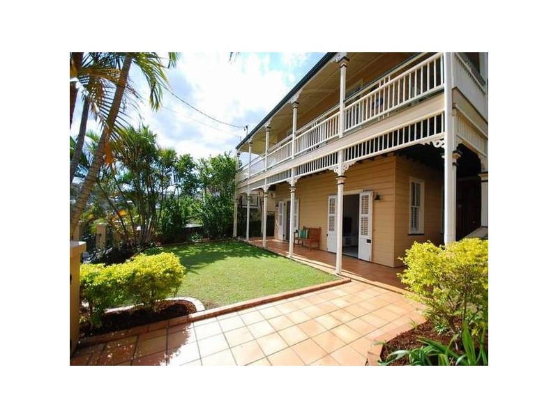 14 O’Connell Place, Red Hill QLD 4059