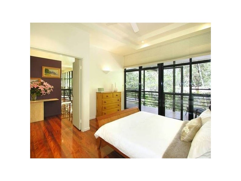 22 Satinwood Court, Bardon QLD 4065