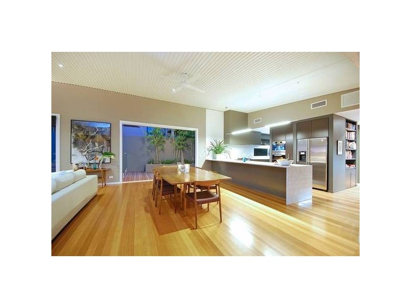 95 Siemon Street, Auchenflower QLD 4066