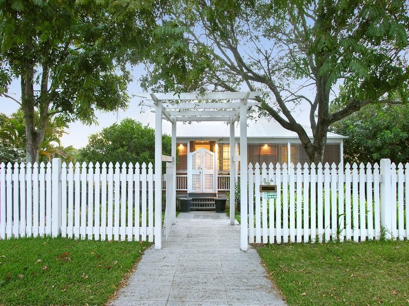 34 Glenrosa Road, Red Hill QLD 4059