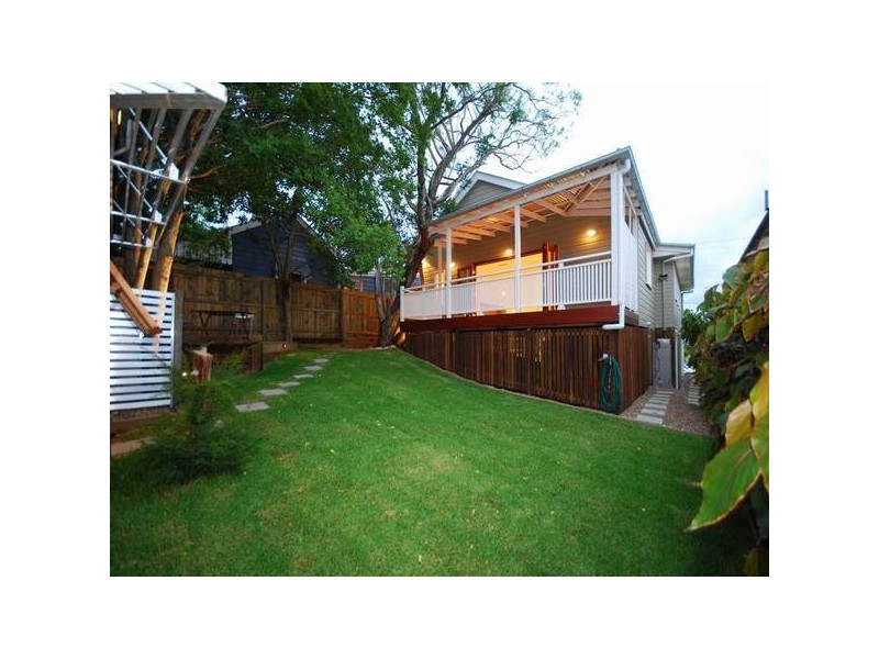 156 Arthur Terrace, Red Hill QLD 4059
