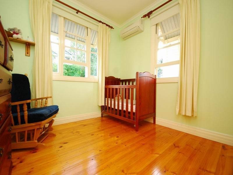 29 Knowles Street, Auchenflower QLD 4066