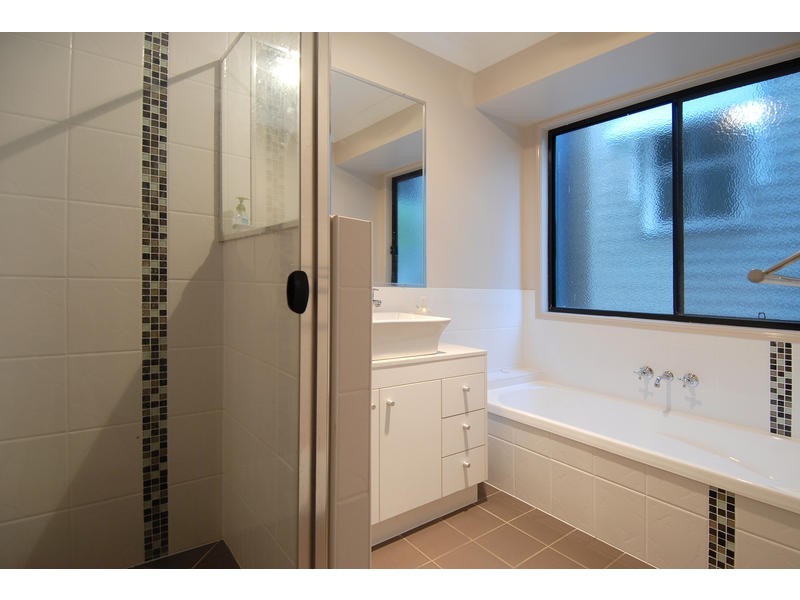 12 Camona Street, Kelvin Grove QLD 4059