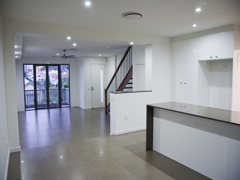 8 Rusden Street, Kelvin Grove QLD 4059