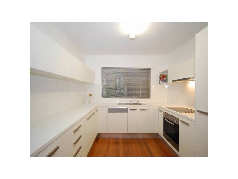 81 Marshall Lane, Kenmore QLD 4069