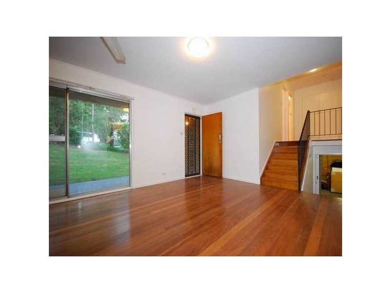 81 Marshall Lane, Kenmore QLD 4069