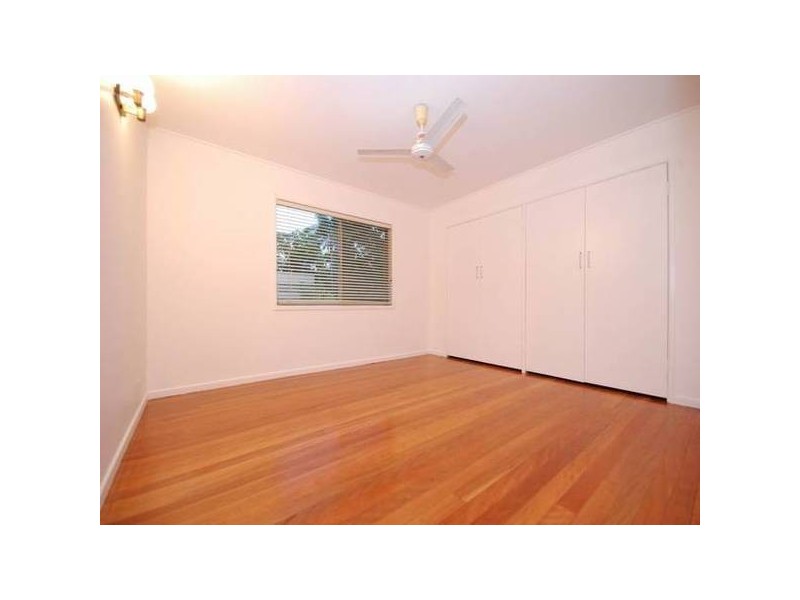 81 Marshall Lane, Kenmore QLD 4069