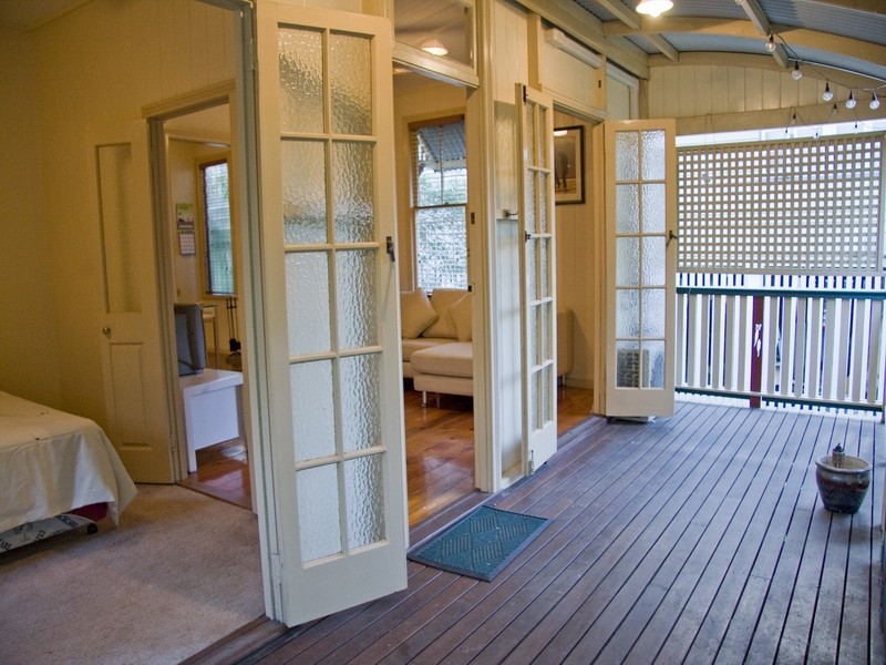 36 Warburton Street, Bardon QLD 4065